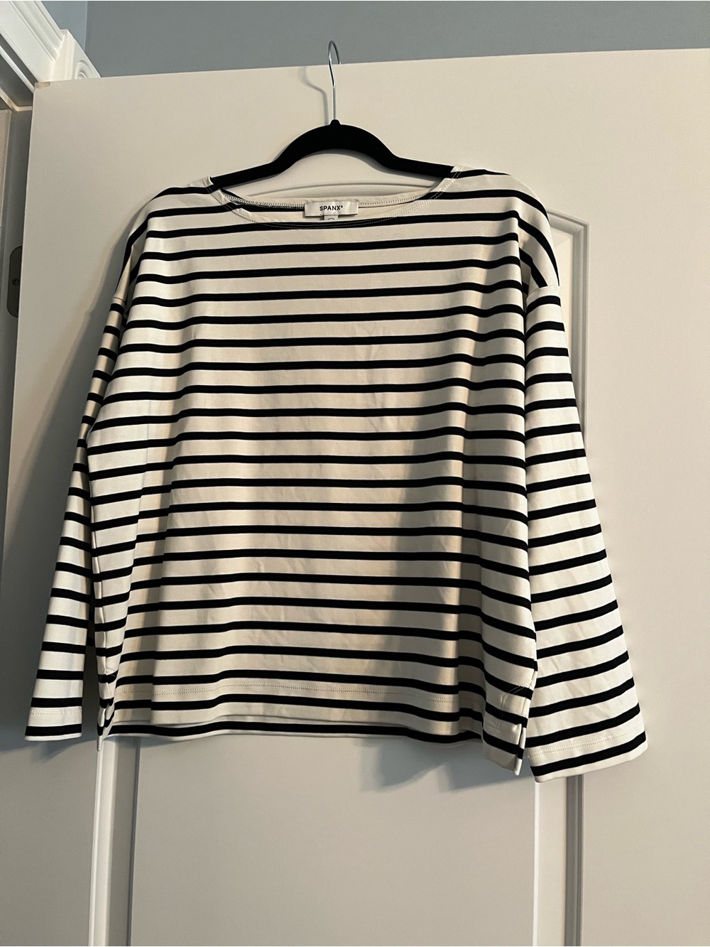 SPANX cool cotton boatneck top in powder and black. Perfect wardrobe addition!XL